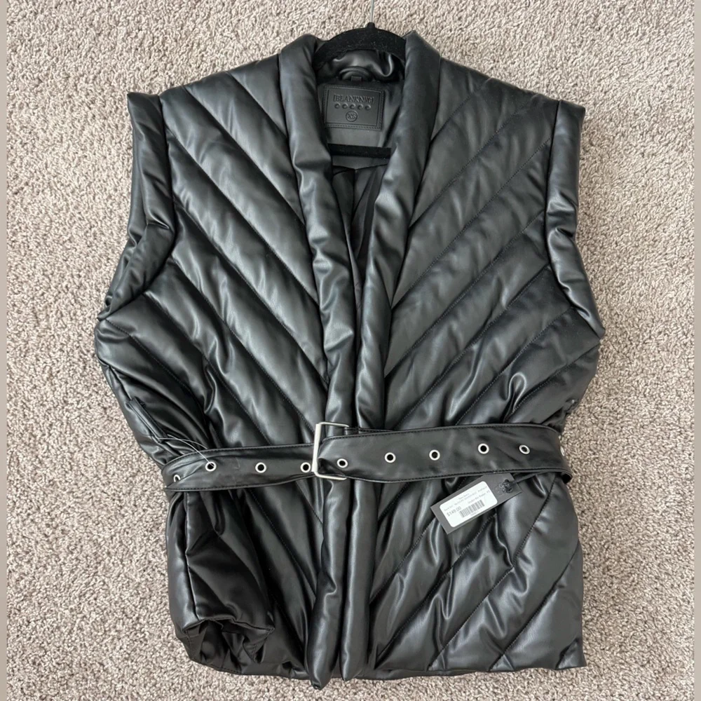 Blank NYC Black Belted Quilted Vest - Picture 3 of 3